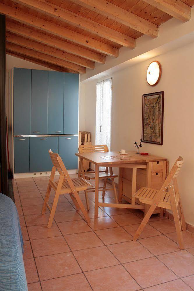 Appartamenti E Camere Edi Riomaggiore Exterior photo